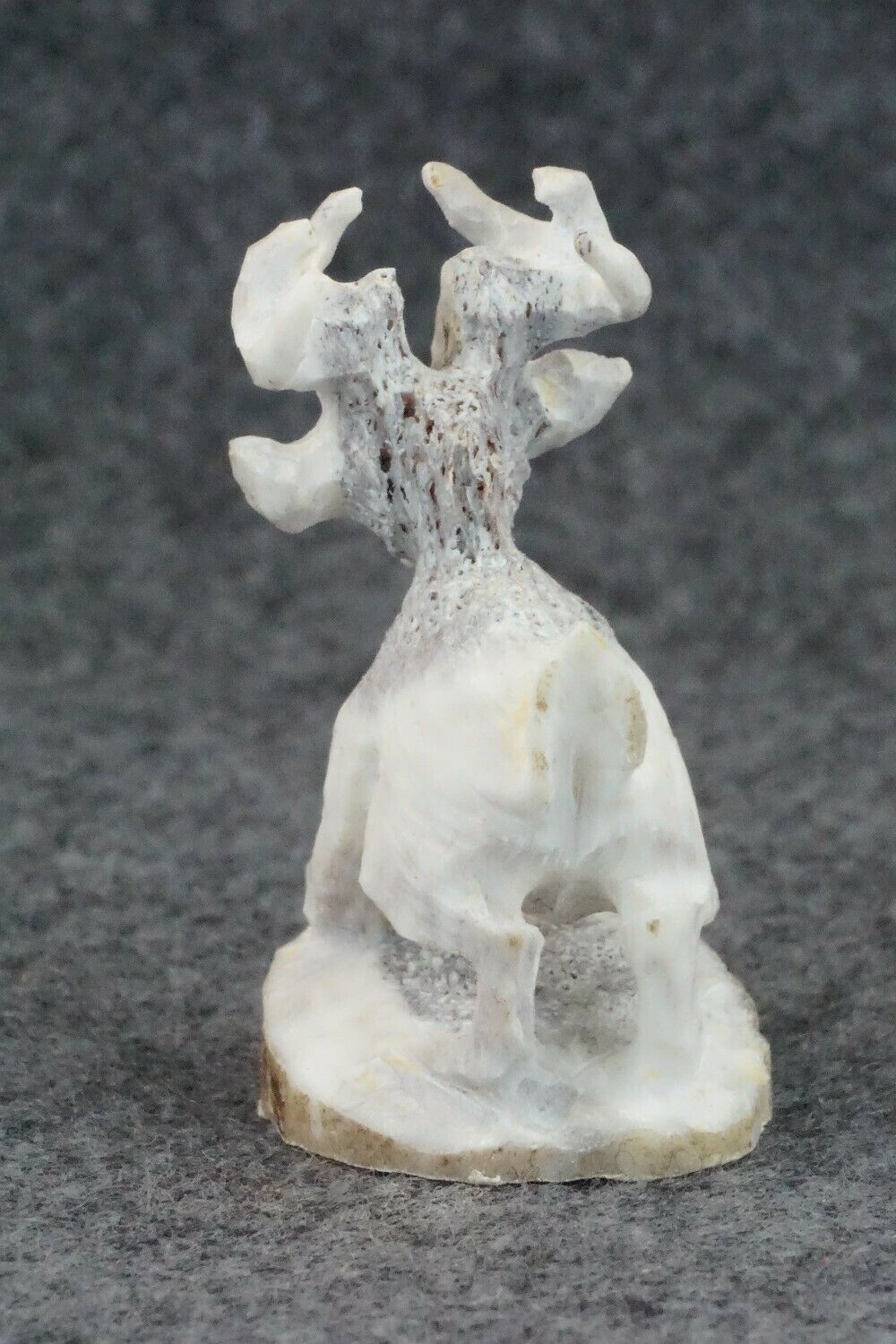 Deer Zuni Fetish Carving - Lewis Malie Jr.