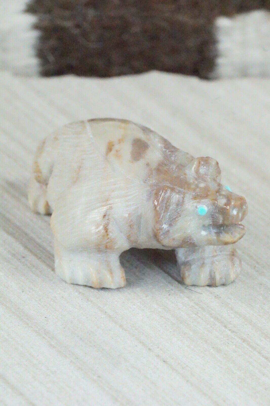 Badger Zuni Fetish Carving - Derrick Kaamasee