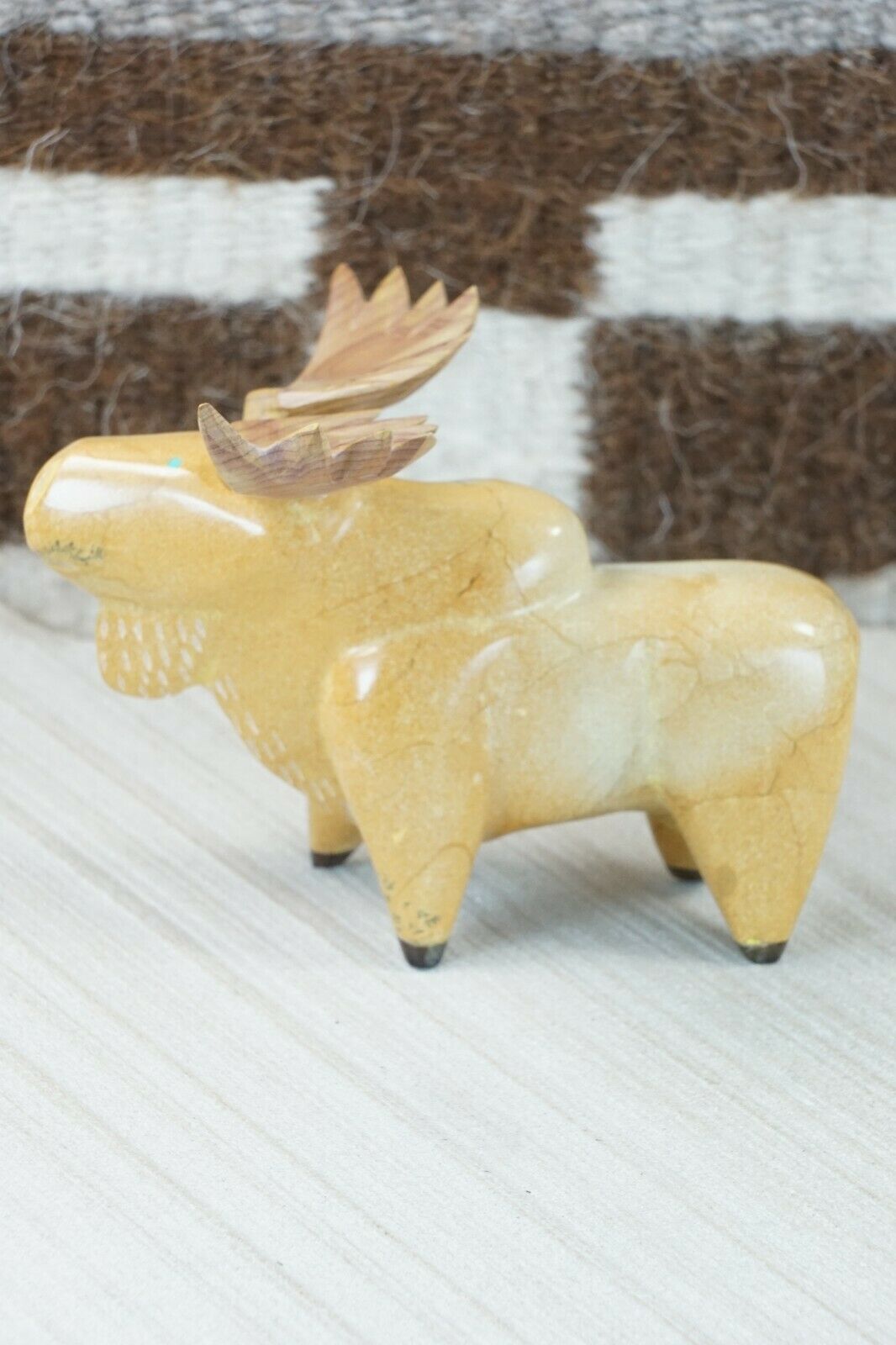 Moose Zuni Fetish Carving - Enrike Leekya