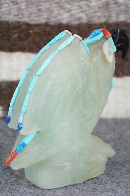 Parrot Zuni Fetish Carving - Jon Quam