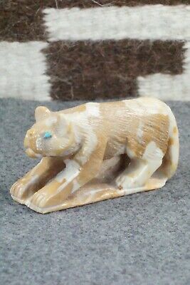 Mountain Lion Zuni Fetish Carving - Derrick Kaamasee