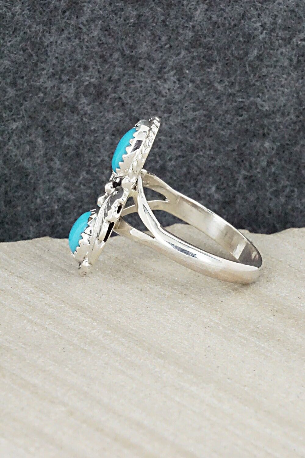 Turquoise & Sterling Silver Ring - William Begay - Size 9