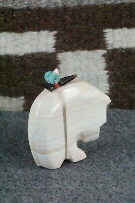 Bear Zuni Fetish Carving - Lisa Bobelu