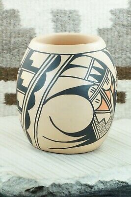 Hopi Pottery - D. Tsiny