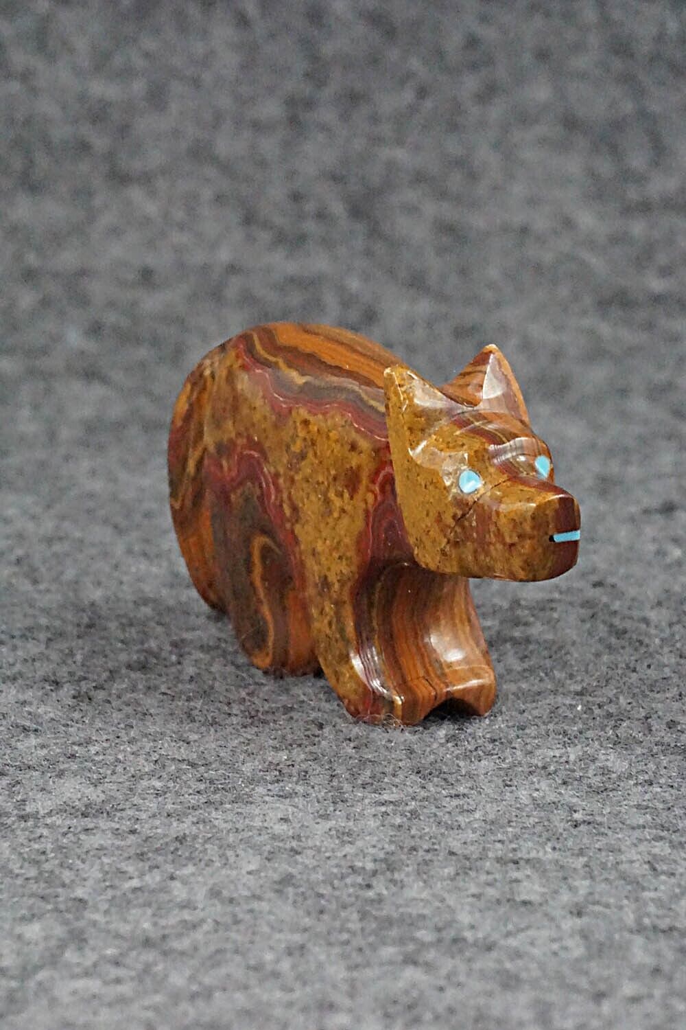 Wolf Zuni Fetish Carving - Rodney Laiwakete