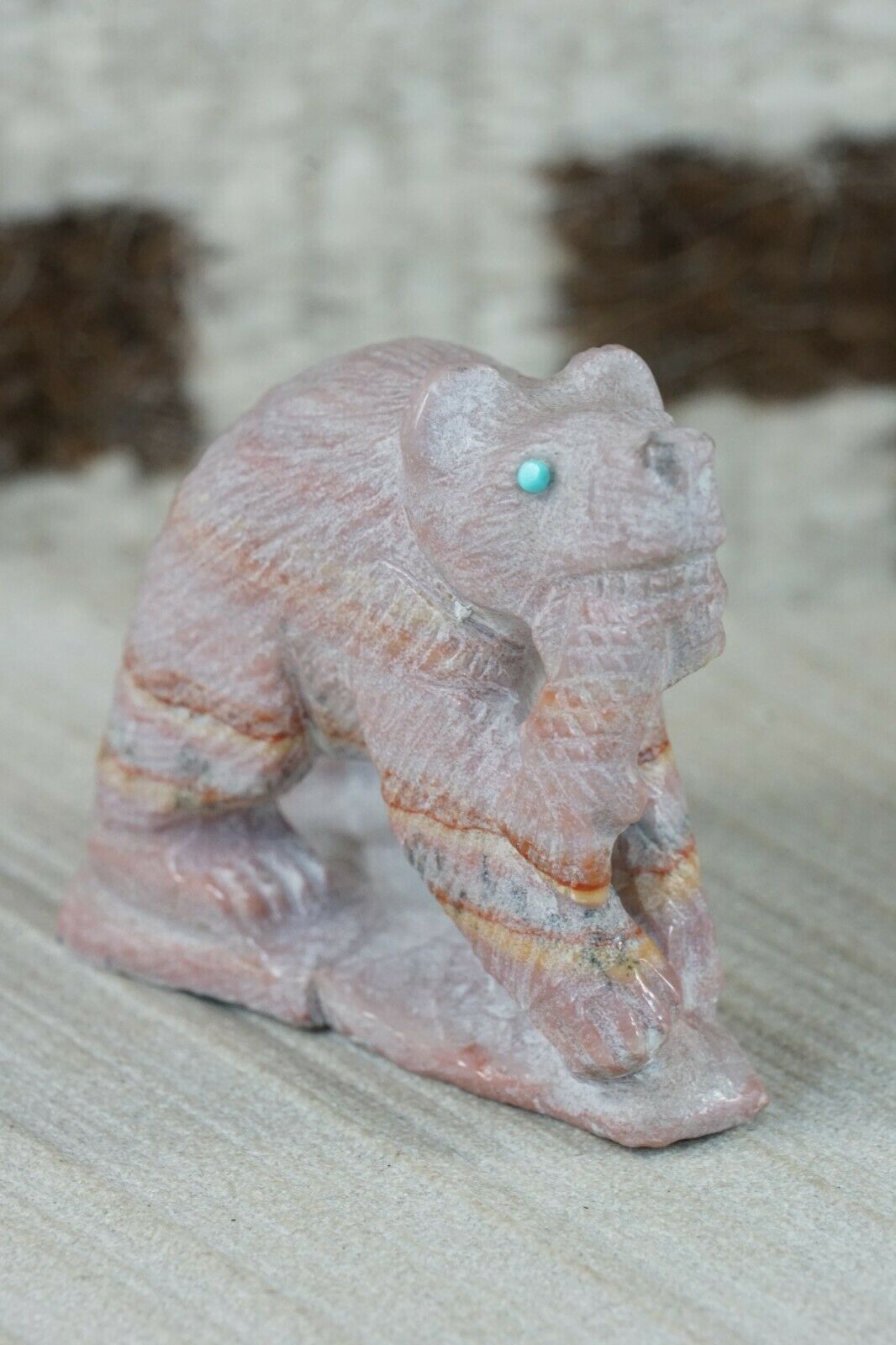 Bear Zuni Fetish Carving - Derrick Kaamasee - High Lonesome Trading