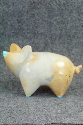Pig Zuni Fetish Carving - Enrike Leekya