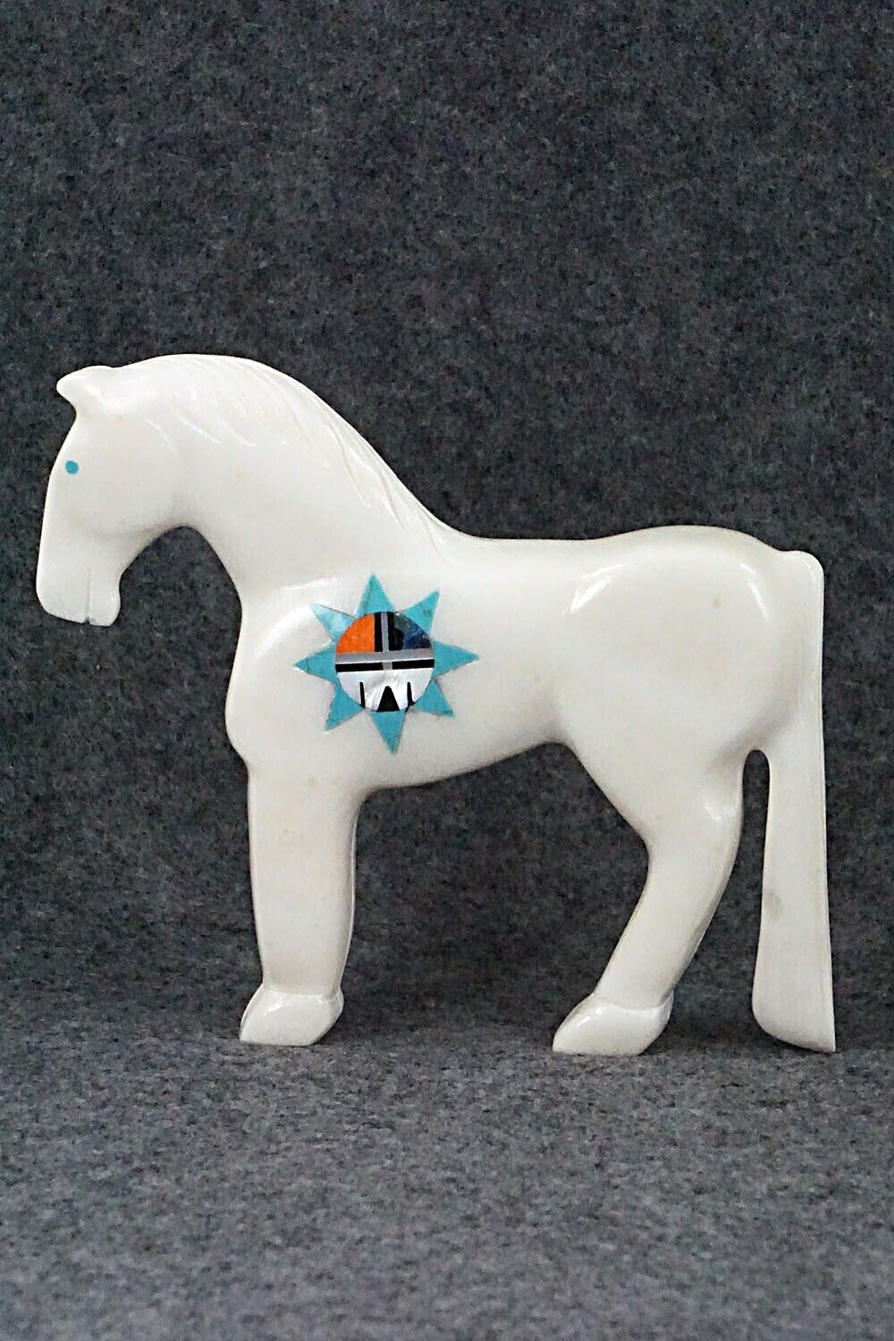 Horse Zuni Fetish Carving - Andres Lementino