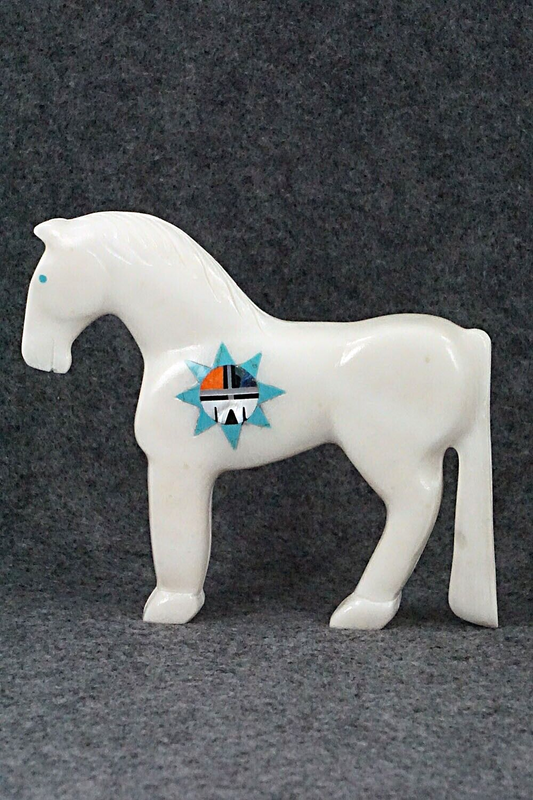 Horse Zuni Fetish Carving - Andres Lementino