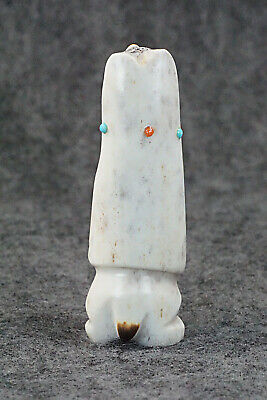 Bear Zuni Fetish Carving - Claudia Peina