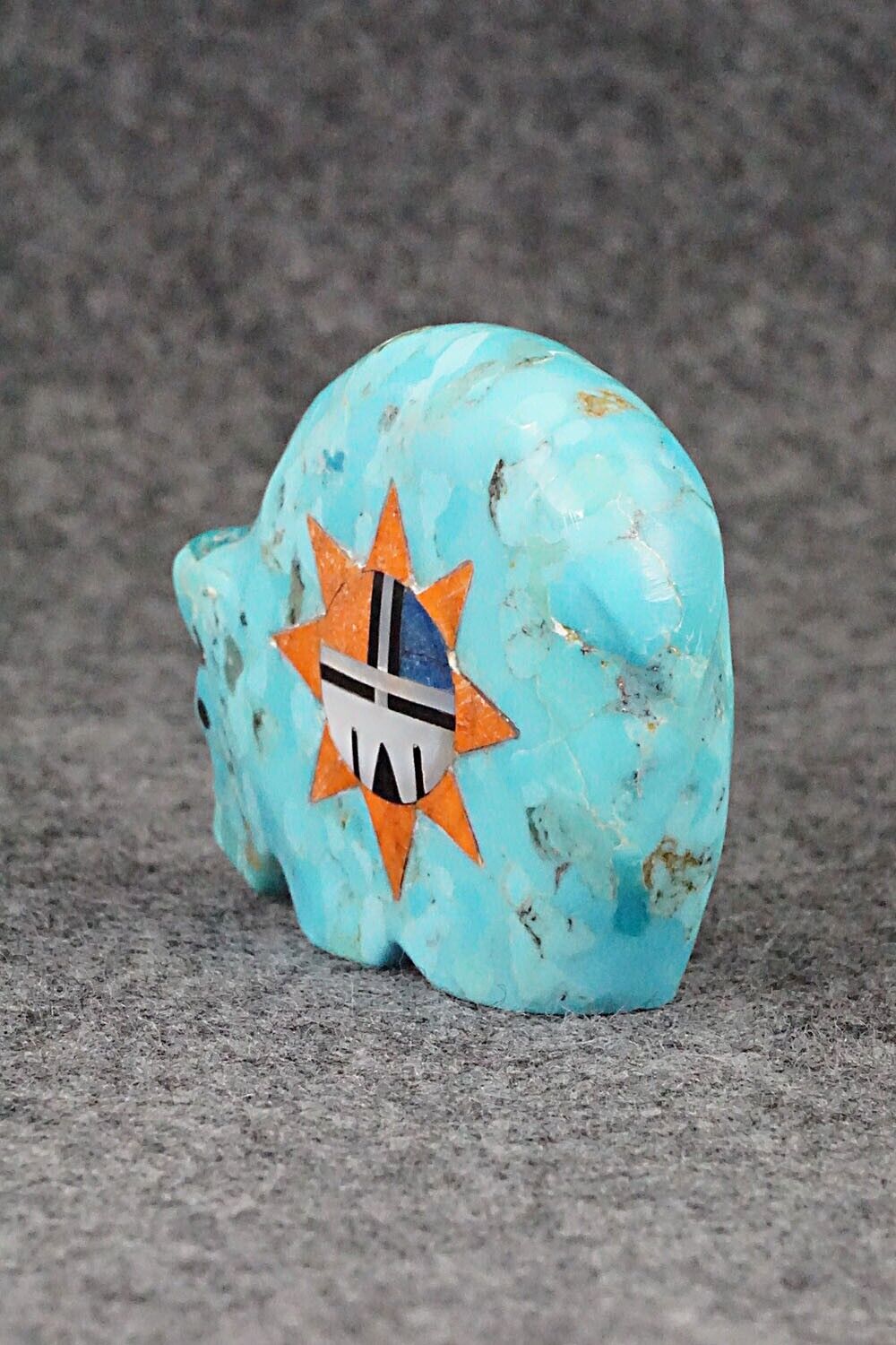 Bear Zuni Fetish Carving - Andres Lementino