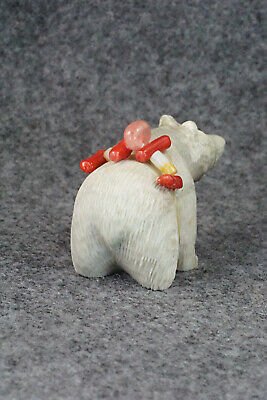 Bear Zuni Fetish Carving - Paulette Quam
