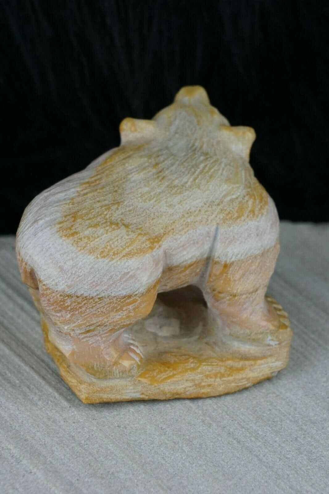 Bear Zuni Fetish Carving - Derrick Kaamasee - High Lonesome Trading