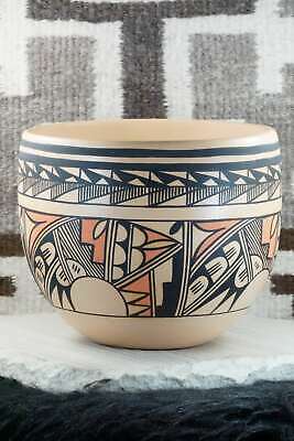 Hopi Pottery - Alta Yesslith