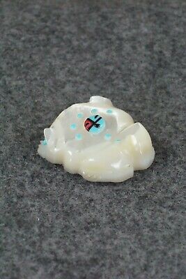 Frog Zuni Fetish Carving - Danette Laate