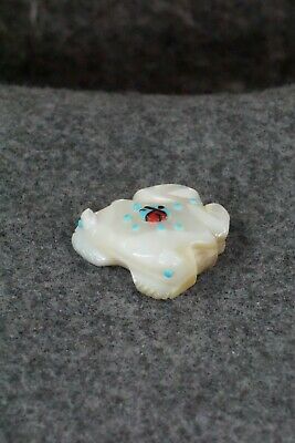 Frog Zuni Fetish Carving - Danette Laate