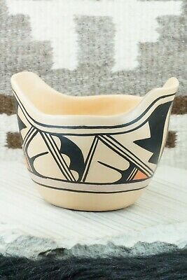Hopi Pottery - D. Tsiny