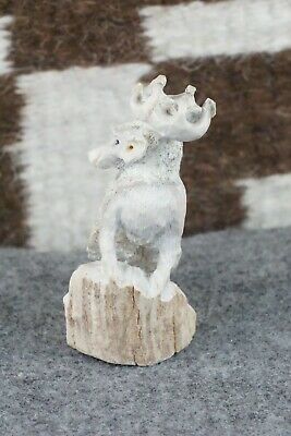 Deer Zuni Fetish Carving - Lewis Malie Jr.