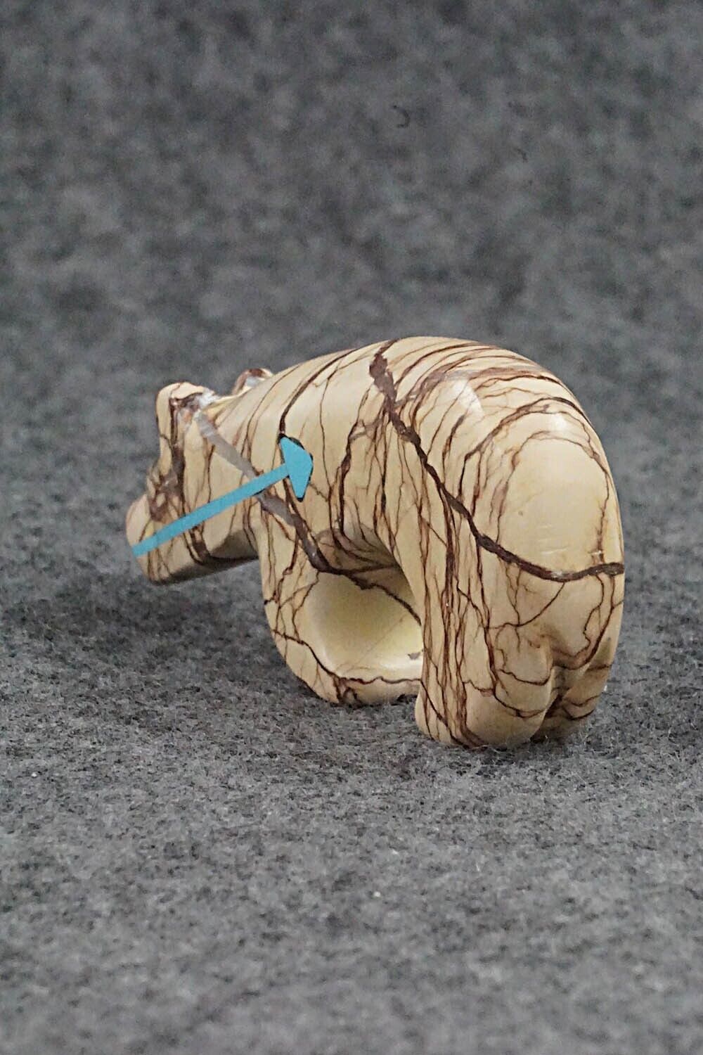 Bear Zuni Fetish Carving - Rodney Laiwakete