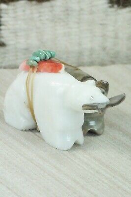 Bear Zuni Fetish Carving - Daisy Natewa