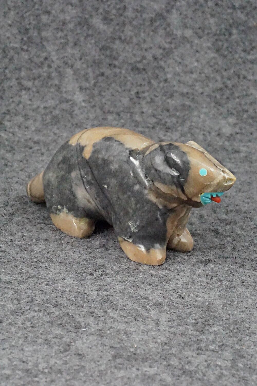 Wolverine Zuni Fetish Carving - Enrike Leekya