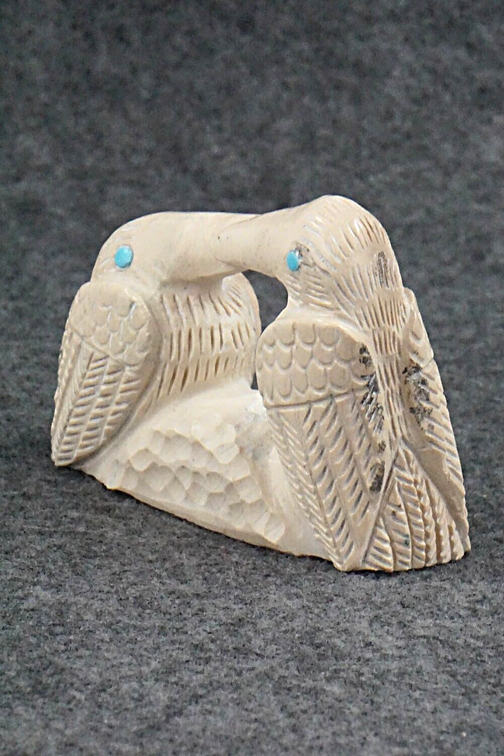 Hummingbird Zuni Fetish Carving - Carlton Kaamasee