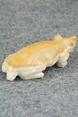 Badger Zuni Fetish Carving - Derrick Kaamasee