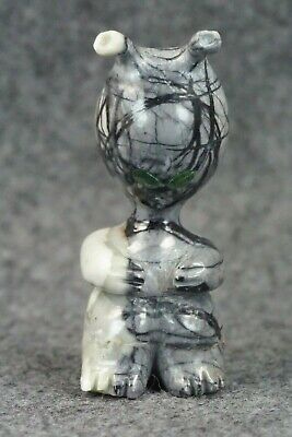 Alien Zuni Fetish Carving - Jonas Hustito