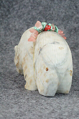 Bear Zuni Fetish Carving - Paulette Quam