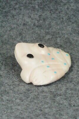 Frog Zuni Fetish Carving - Reynold Lunasee