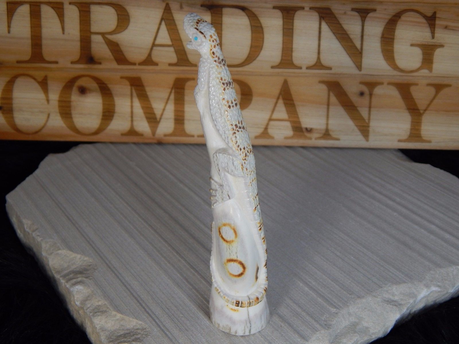 Lizard Zuni Fetish Carving - Maxx Laate - High Lonesome Trading