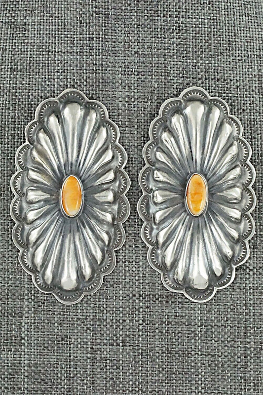 Spiny Oyster and Sterling Silver Earrings - Rita Lee