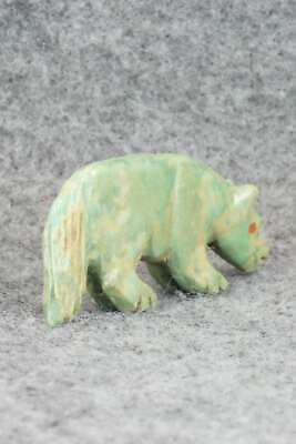 Wolf Zuni Fetish Carving - Andres Quandelacy