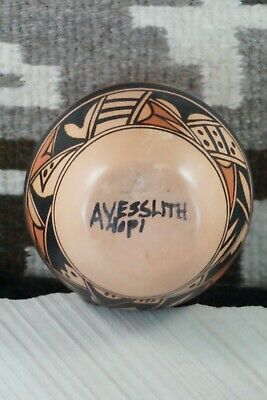 Hopi Pottery - A. Yesslith