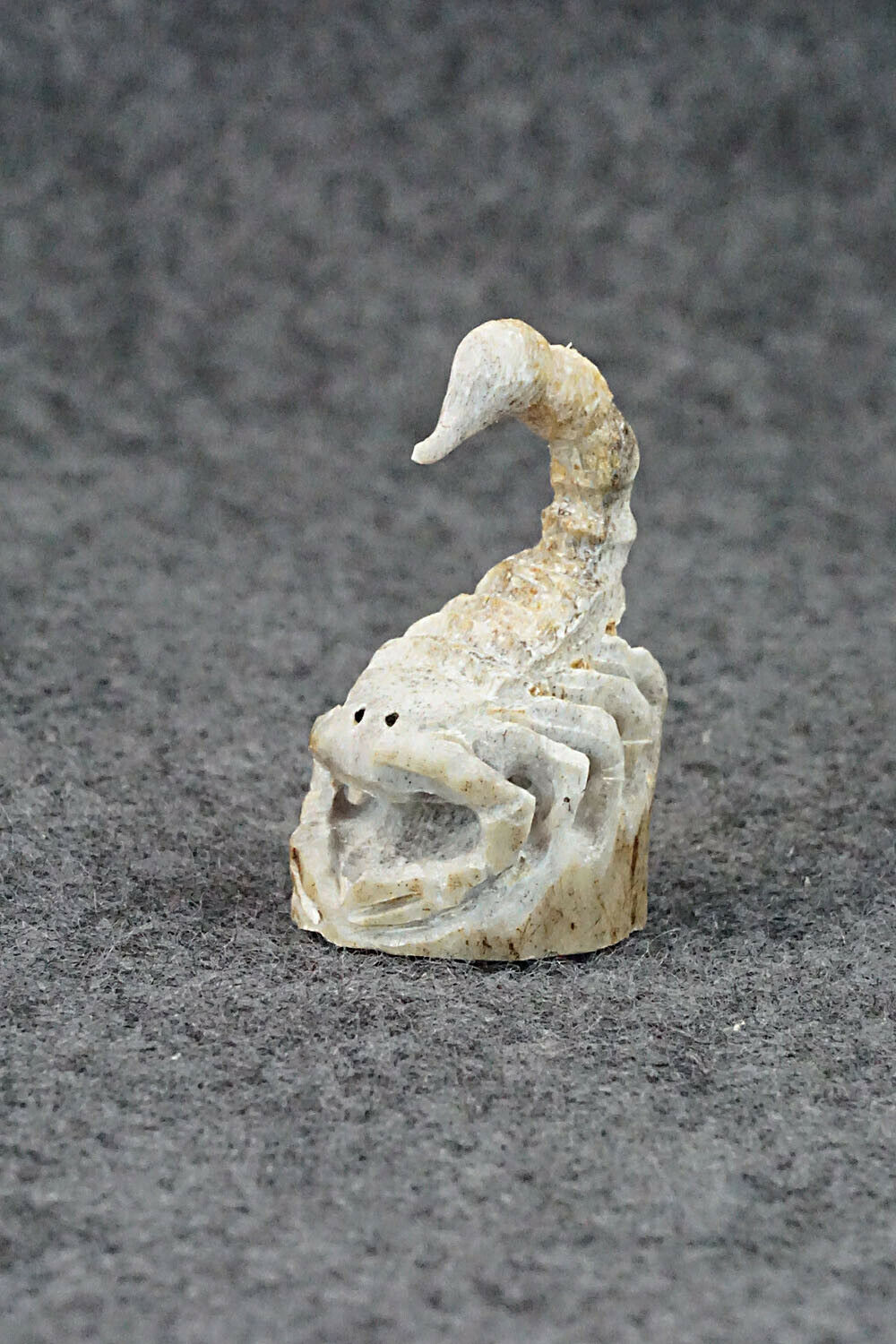Scorpion Fetish Carving - Lewis Malie Jr.
