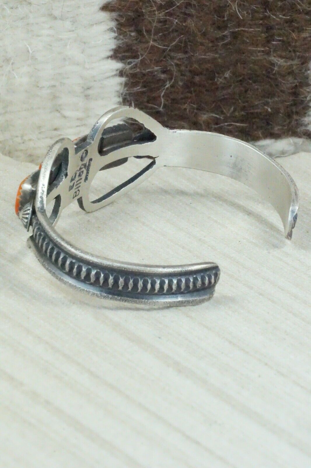 Spiny Oyster and Sterling Silver Bracelet - Eva & Linberg Billah