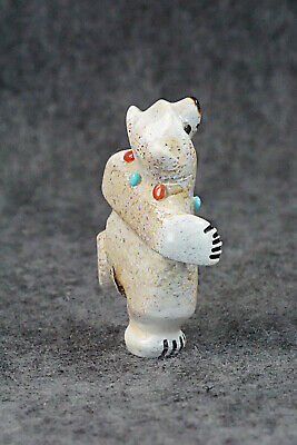 Bear Zuni Fetish Carving - Claudia Peina
