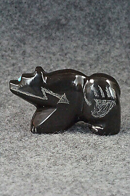Bear Zuni Fetish Carving - Jared Amesoli