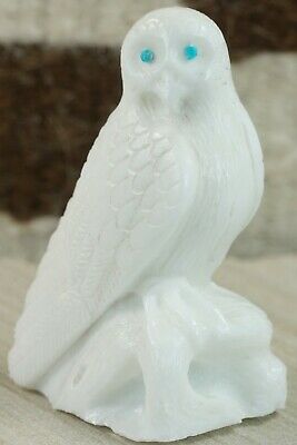 Owl Zuni Fetish Carving - Derrick Kaamasee