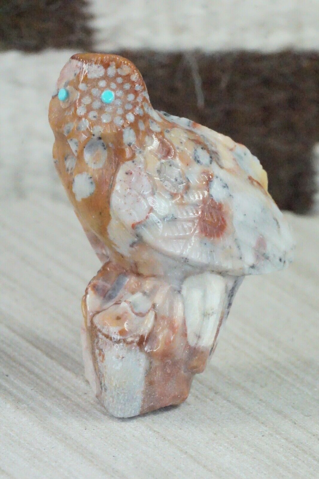 Owl Zuni Fetish Carving - Derrick Kaamasee
