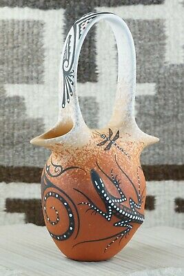 Zuni Pottery - Lorenda Cellicion