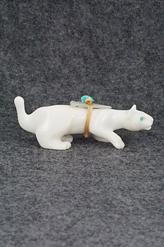 Mountain Lion Zuni Fetish Carving - Albert Eustace