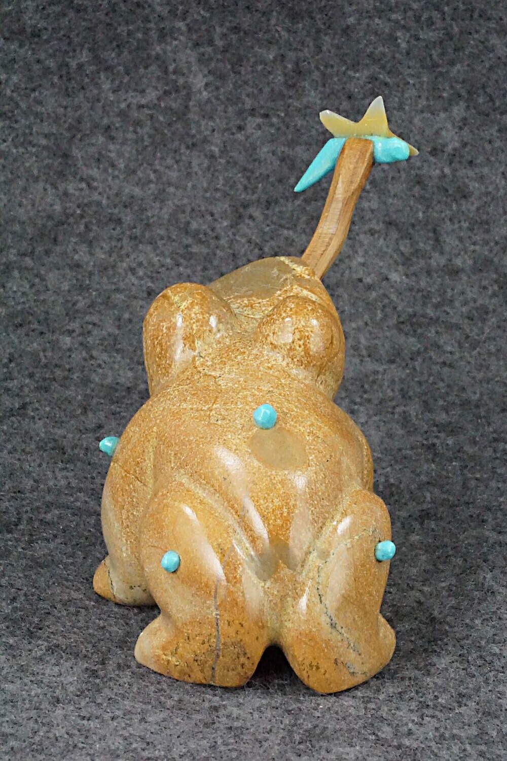 Frog Zuni Fetish Carving - Enrike Leekya