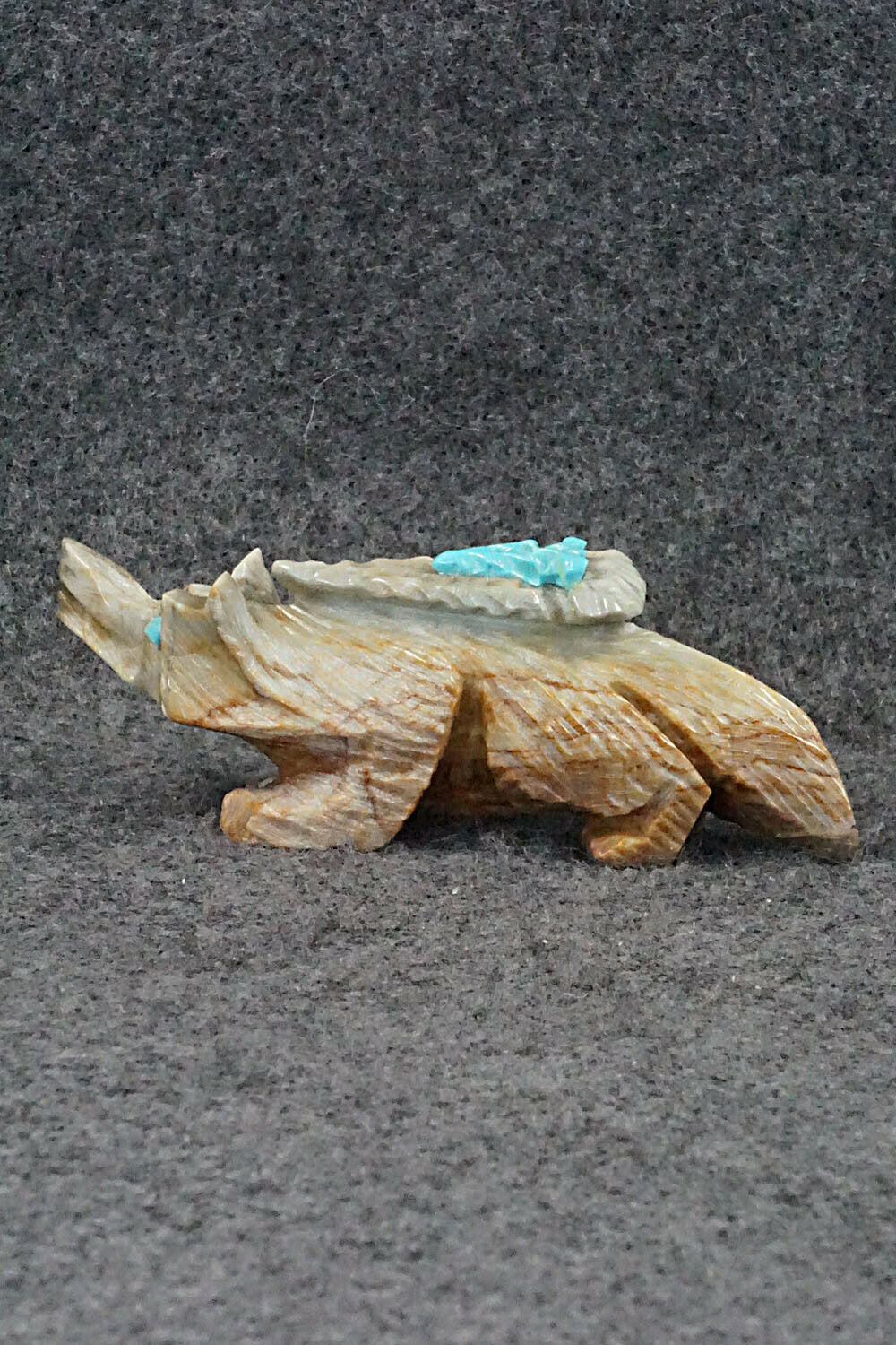 Wolf Zuni Fetish Carving - Alvin Haloo