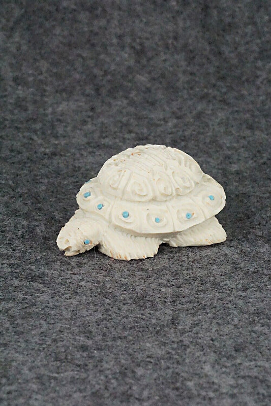 Turtle Zuni Fetish Carving - Adrian Cachini