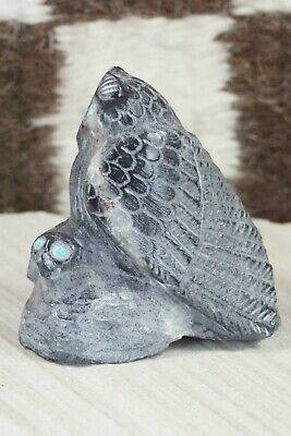 Owl Zuni Fetish Carving - Derrick Kaamasee