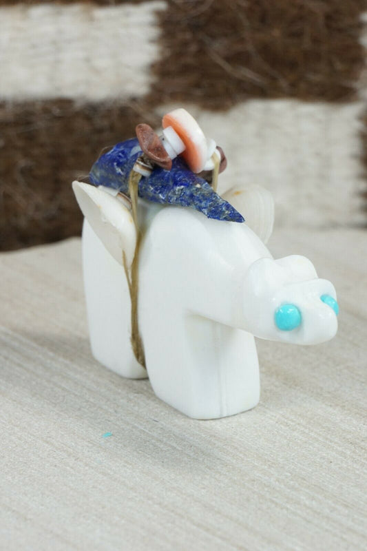 Bear Zuni Fetish Carving - Lance Deysee