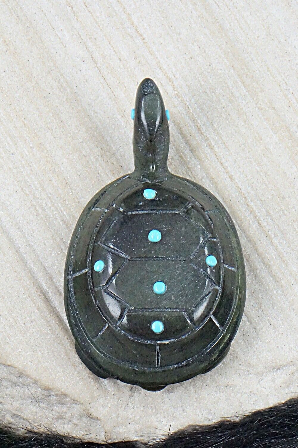 Turtle Zuni Fetish Carving - Ronnie Lunasee