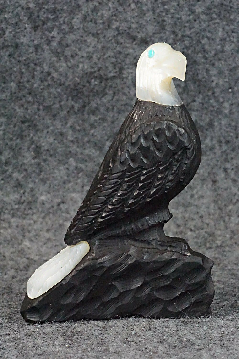 Eagle Zuni Fetish Carving - Fenton Lune