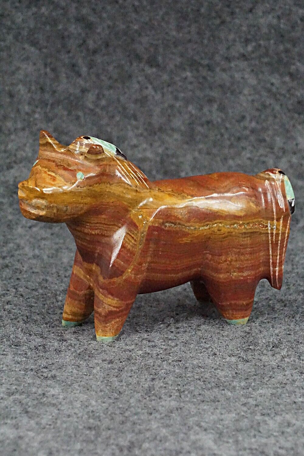 Horse Zuni Fetish Carving - Enrike Leekya
